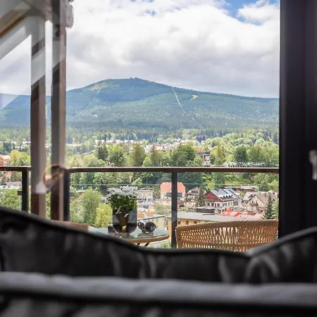 Apartament 17 Obroncow Pokoju 10A Apartment *
