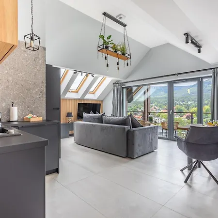 Obroncow Pokoju 17 Apartmán